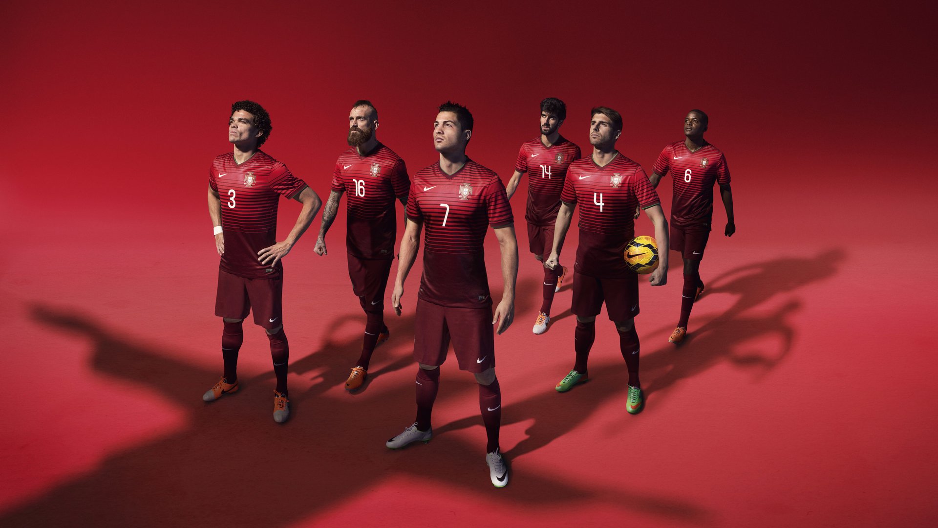 APEX英雄 战队间默契配合成胜负关键，apex英雄队友